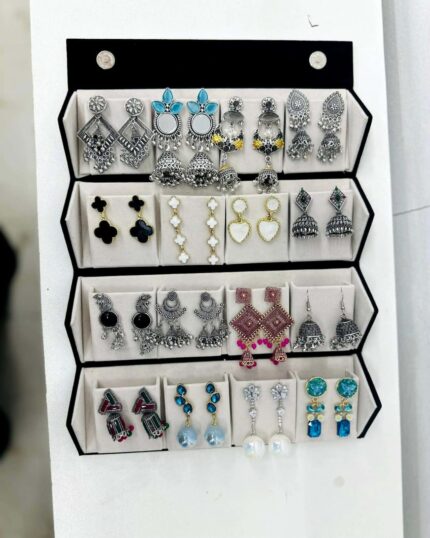 Black Jhumka Box - 16 pieces