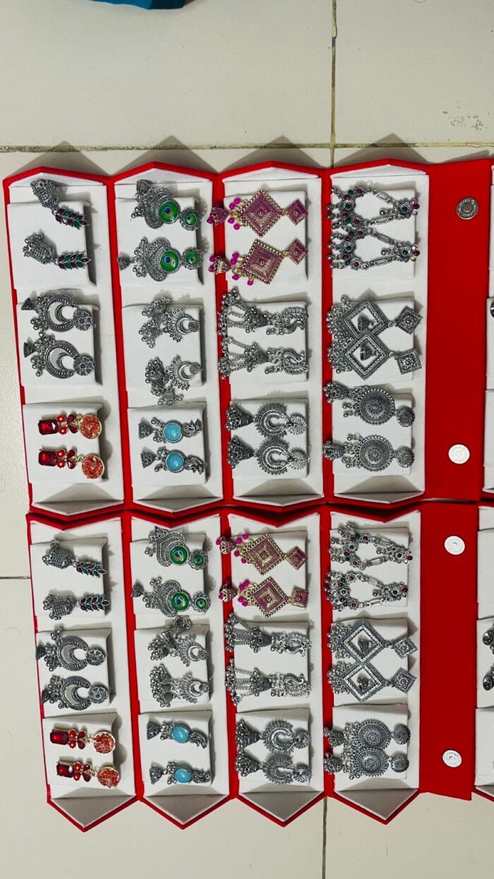 Red Jhumka Box - 12 pieces - Image 2